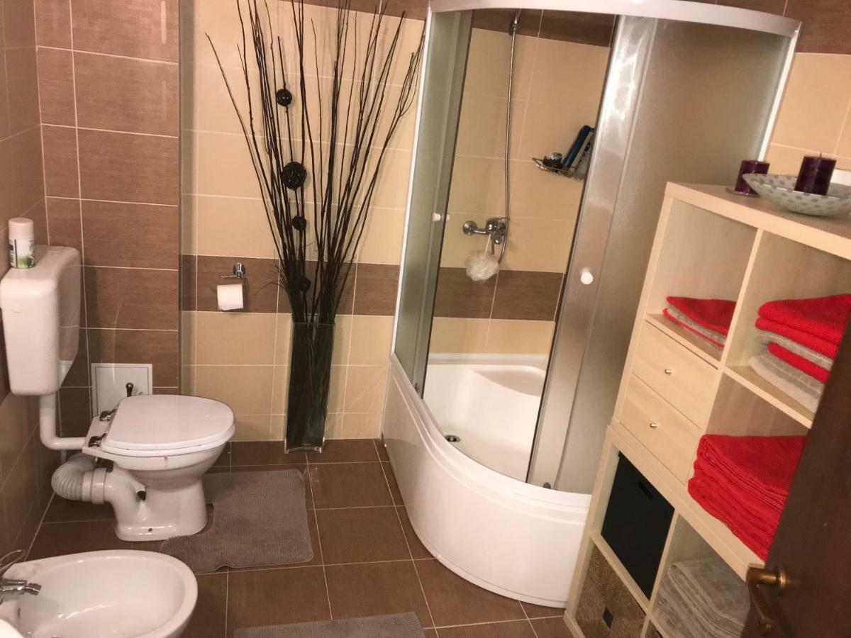 Luxury Apartment Mihai Bravu Bukarest Kültér fotó